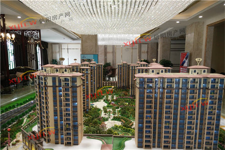 浉河区十小对面滨河轩2室2厅1卫50万98m2精装修出售